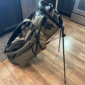 Jones Golf Bag Olive Green 5 way divider